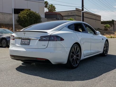Used 2018 Tesla Model S 75D AWD/4WD image 4