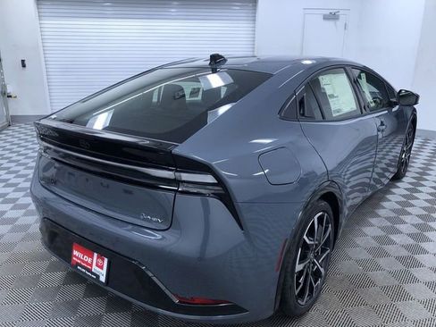 New 2026 Toyota Prius Plug-In Hybrid FWD image 33