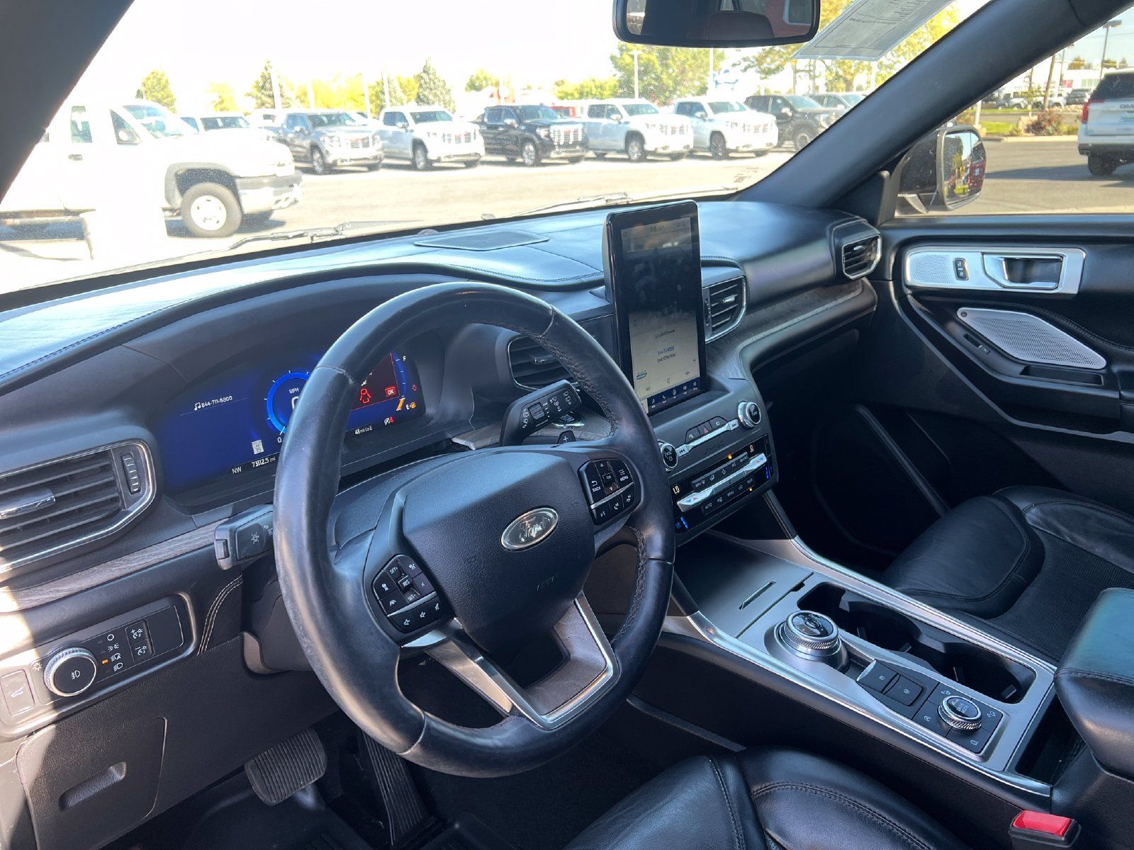 Used 2020 Ford Explorer Platinum w/ Premium Technology Package AWD/4WD image 35