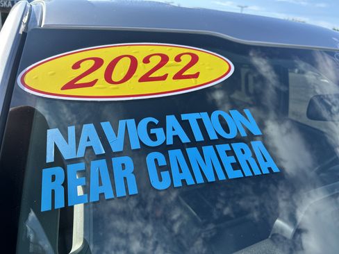 Certified 2022 Ford F150 XLT w/ Equipment Group 302A High image 39