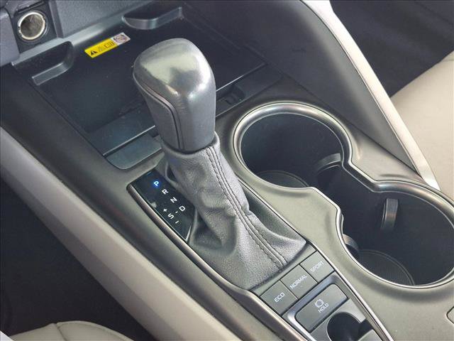 Used 2024 Toyota Camry XSE FWD image 11