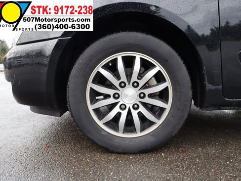 Used 2012 Kia Sedona EX w/ Luxury Pkg image 30