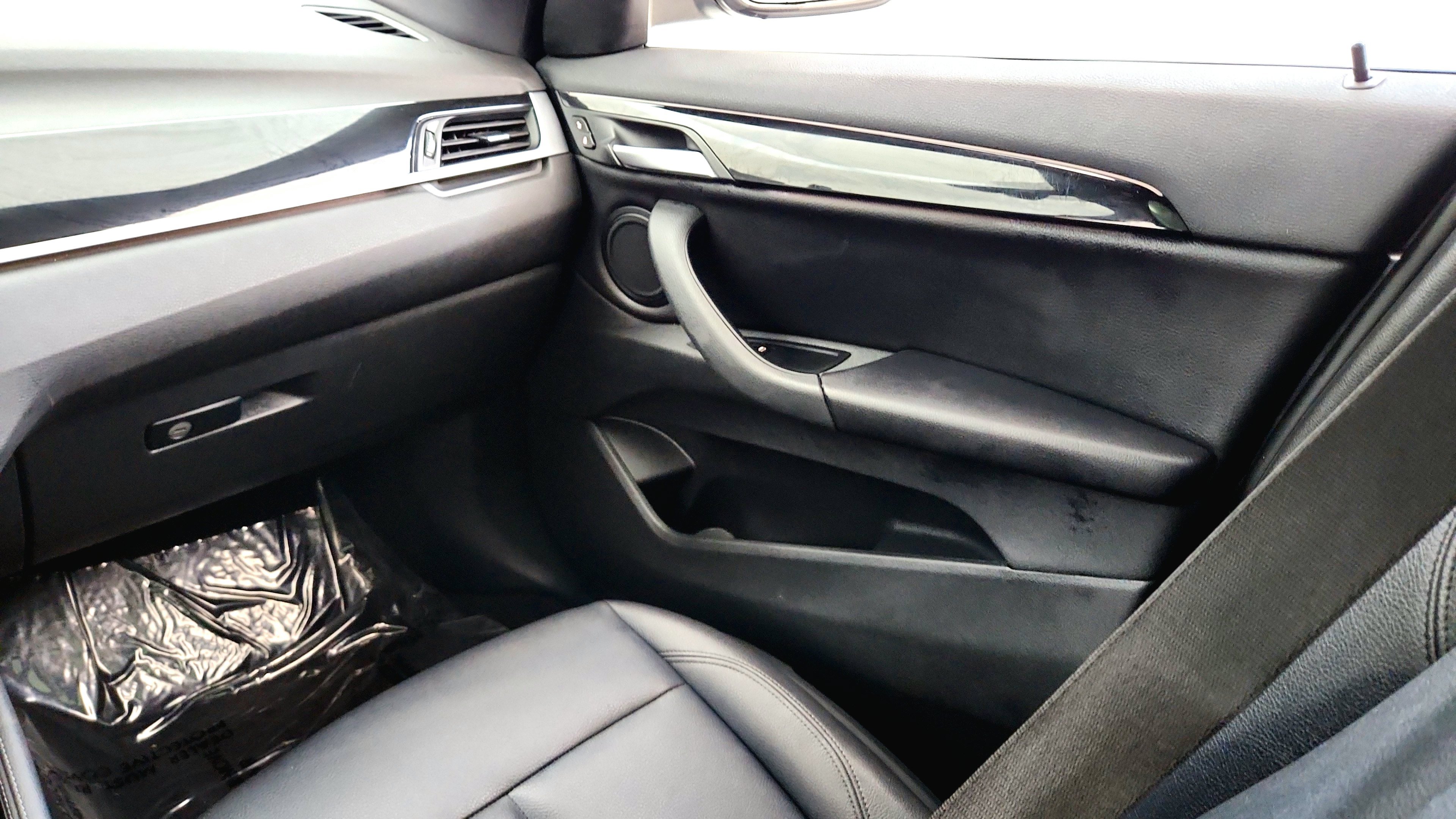 Used 2018 BMW X1 sDrive28i w/ Convenience Package FWD image 33