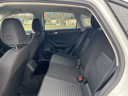 Certified 2025 Volkswagen Jetta S image 29