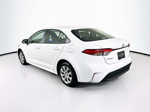 Used 2026 Toyota Corolla LE image 5