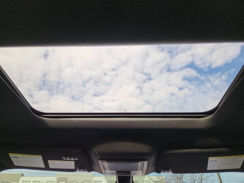 Used 2018 Ford Explorer Sport w/ Equipment Group 401A image 20