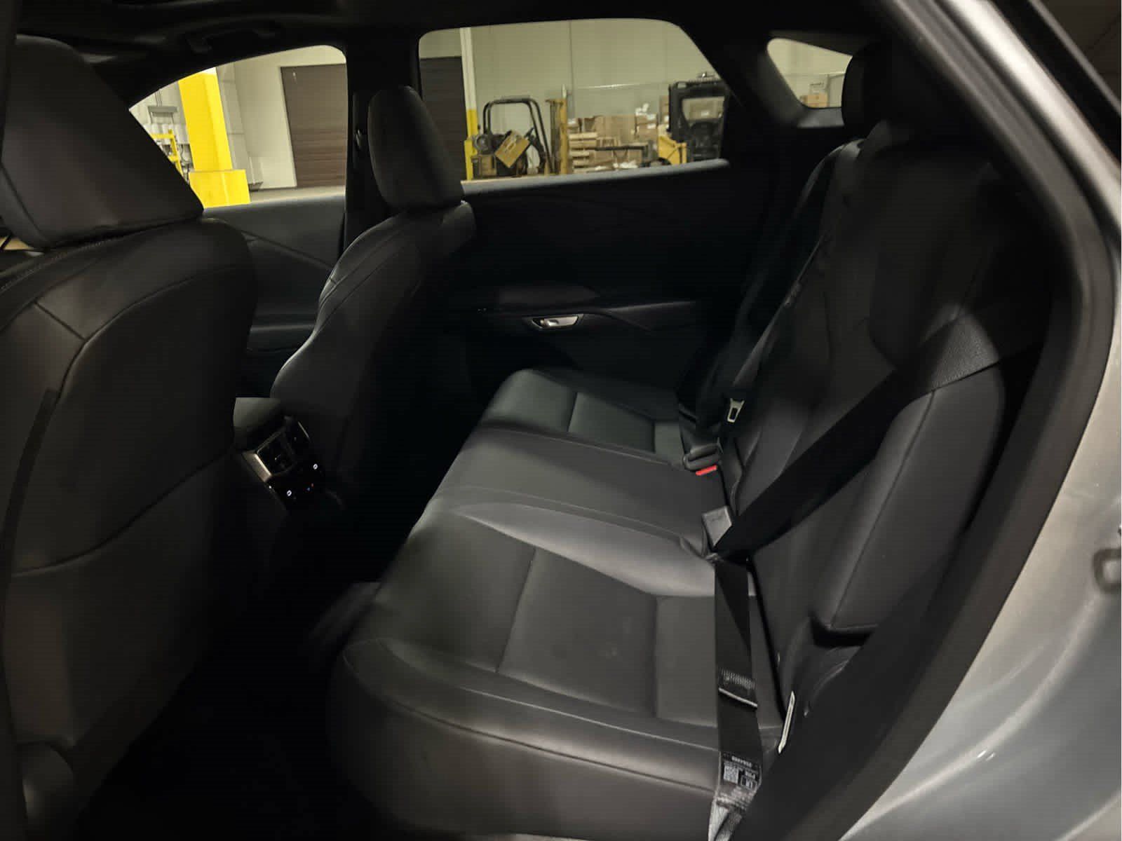 Used 2023 Lexus RX 350 Premium w/ Accessory Package AWD/4WD image 8