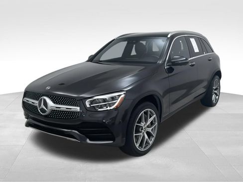 Used 2022 Mercedes-Benz GLC 300 4MATIC image 4