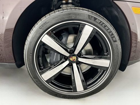 Used 2026 Porsche Macan AWD/4WD image 33
