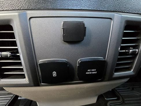 Used 2019 Ford F150 XLT w/ Equipment Group 302A Luxury AWD/4WD image 23