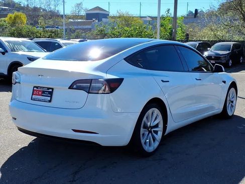 Used 2022 Tesla Model 3 Long Range AWD/4WD image 4