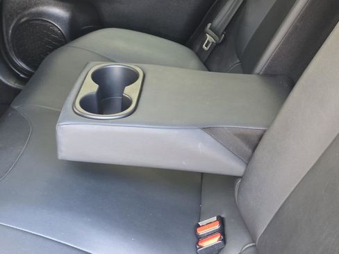 Used 2019 Toyota Prius XLE image 9