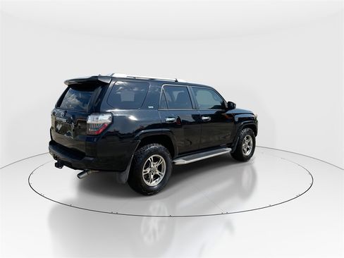 Used 2014 Toyota 4Runner SR5 image 8