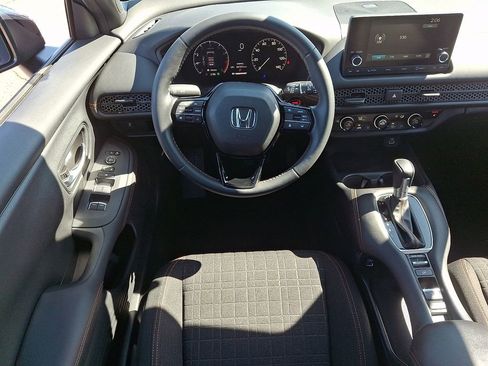 Used 2023 Honda HR-V Sport image 11