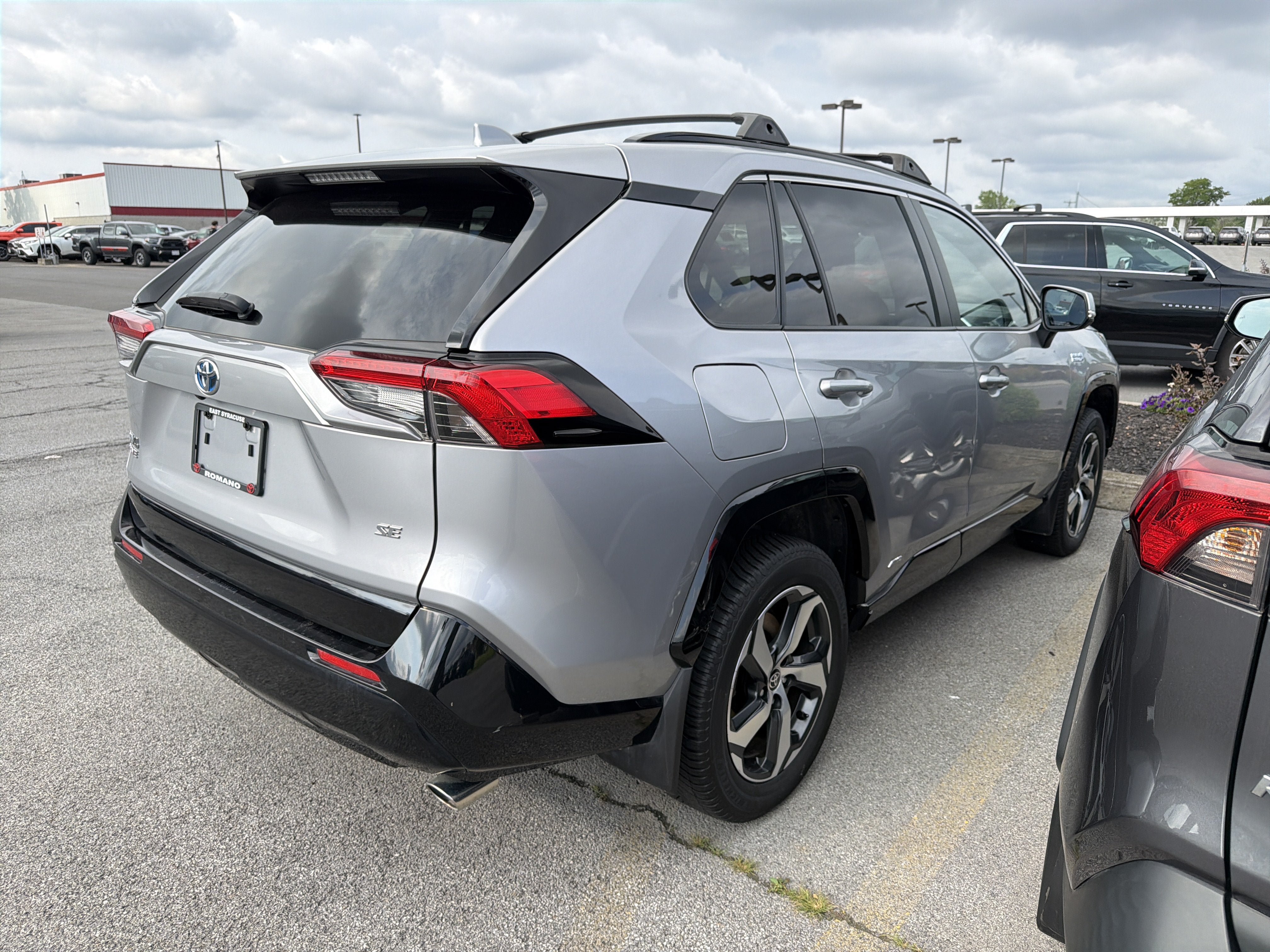 Certified 2021 Toyota RAV4 SE w/ Weather & Moonroof Package AWD/4WD image 7