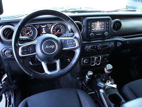 Used 2020 Jeep Gladiator Sport w/ Quick Order Package 23S AWD/4WD image 14