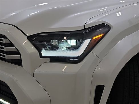 Certified 2025 Toyota 4Runner Limited image 28