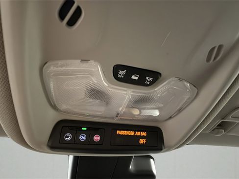 Used 2021 Buick Encore GX Preferred w/ Sport Touring Package image 26