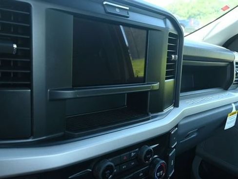 New 2026 Ford F450 XL w/ XL Chrome Package AWD/4WD image 16