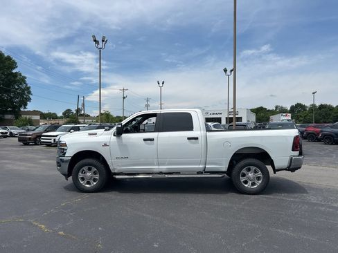 Used 2025 RAM 2500 Big Horn AWD/4WD image 5