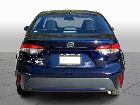 Used 2020 Toyota Corolla LE FWD image 5