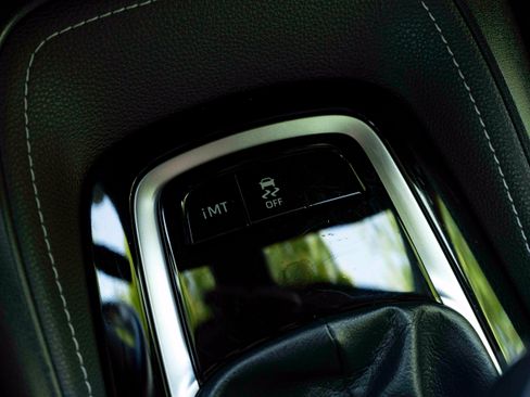 Used 2020 Toyota Corolla XSE FWD image 34
