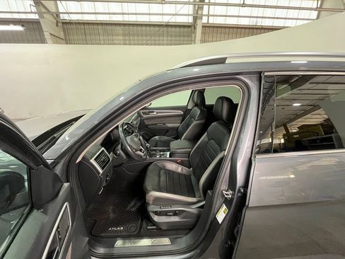 Used 2022 Volkswagen Atlas SEL Premium AWD/4WD image 14