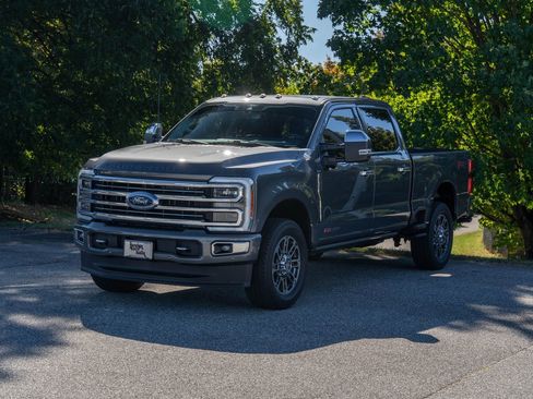 Used 2024 Ford F250 Limited w/ FX4 Off-Road Package image 5
