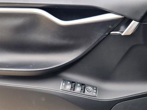 Used 2017 Tesla Model S 75 image 17