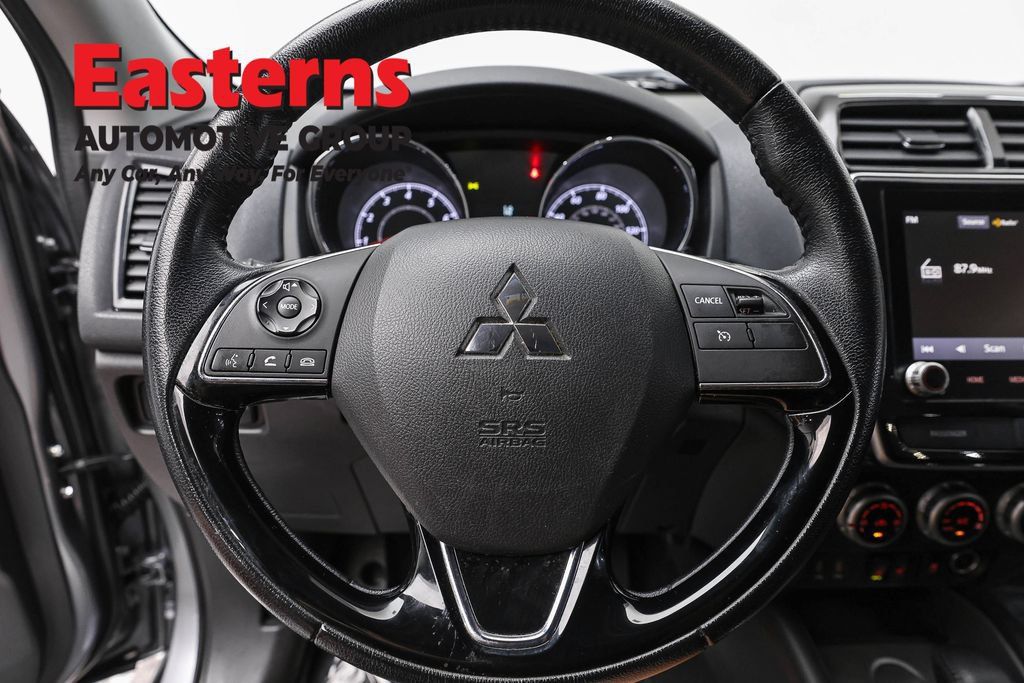 Used 2022 Mitsubishi Outlander Sport SE FWD image 12