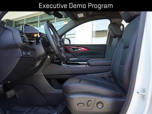 Used 2026 Chevrolet Traverse Z71 w/ Enhanced Driving Package AWD/4WD image 19