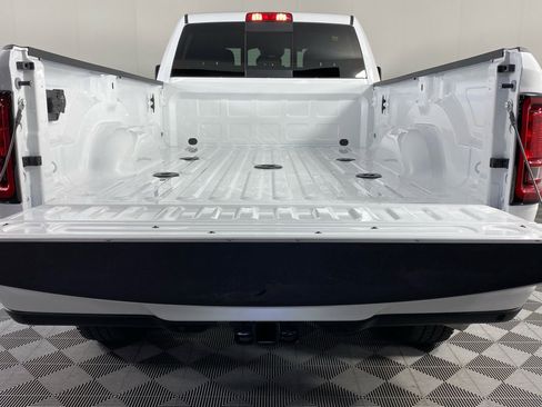 New 2026 RAM 2500 Tradesman AWD/4WD image 18
