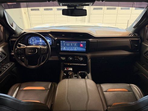 Used 2023 GMC Sierra 1500 AT4 AWD/4WD image 24