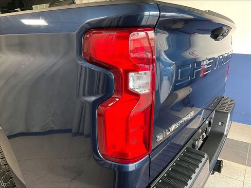 Used 2023 Chevrolet Silverado 1500 RST w/ Z71 Off-Road Package AWD/4WD image 34