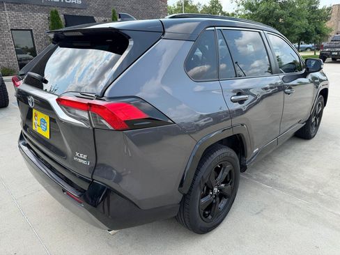 Used 2019 Toyota RAV4 XSE w/ XSE Weather Package AWD/4WD image 5