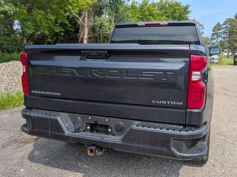Used 2023 Chevrolet Silverado 1500 Custom AWD/4WD image 19