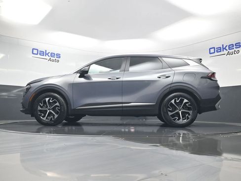 Certified 2024 Kia Sportage EX image 42