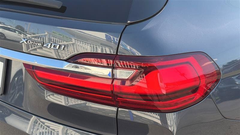 Used 2021 BMW X7 xDrive40i w/ Premium Package 2 AWD/4WD image 14
