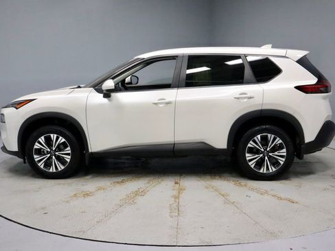 Certified 2023 Nissan Rogue SV image 7