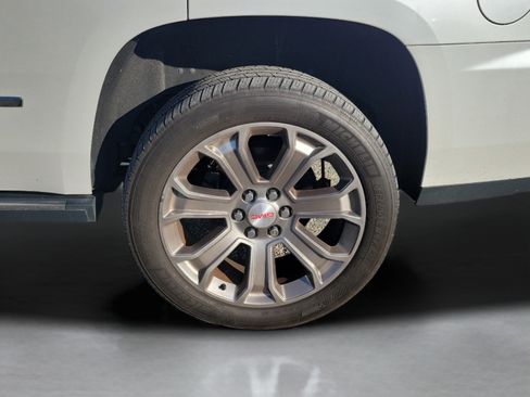 Used 2017 GMC Yukon Denali w/ Open Road Package RWD image 25