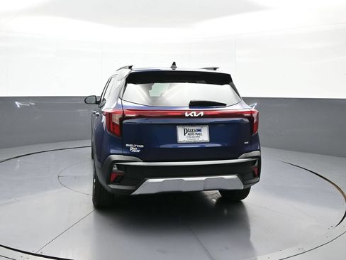 Certified 2025 Kia Seltos EX AWD/4WD image 45