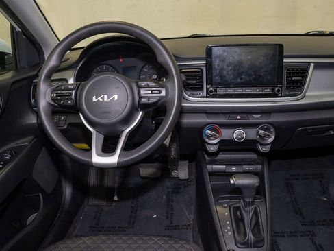Used 2023 Kia Rio S image 6