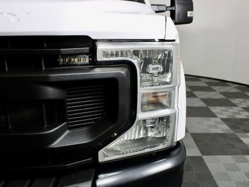 Used 2022 Ford F350 XL w/ Power Equipment Group image 3