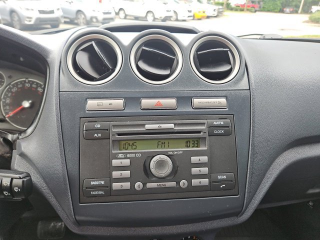 Used 2011 Ford Transit Connect XLT Premium FWD image 16