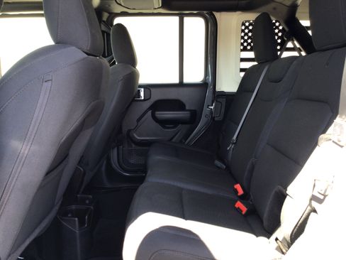Used 2023 Jeep Wrangler Unlimited Sport AWD/4WD image 8