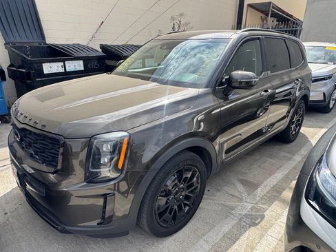 Used 2021 Kia Telluride EX w/ EX Premium Package AWD/4WD image 2
