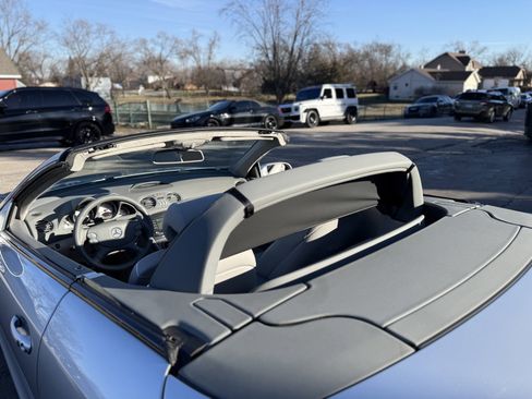Used 2008 Mercedes-Benz SL 55 AMG w/ P1 Pkg image 21