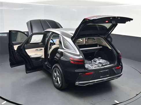 New 2026 Genesis GV70 2.5T Advanced image 24