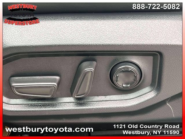 Used 2023 Toyota Sequoia Platinum AWD/4WD image 23