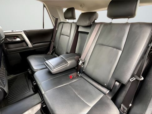 Used 2024 Toyota 4Runner Limited RWD image 19